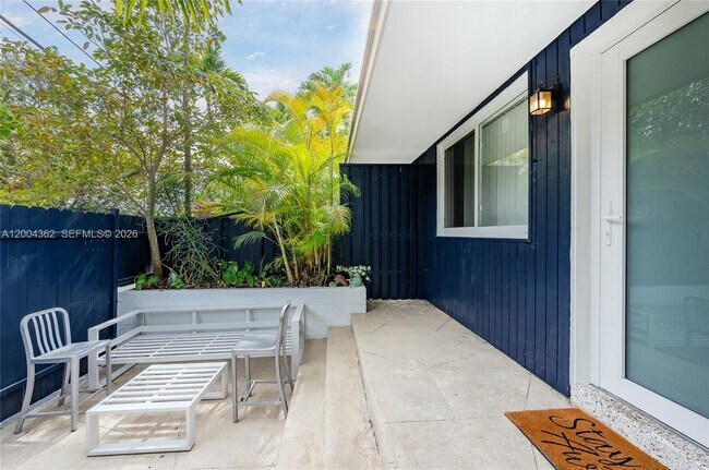 Building Photo - 3100 Naomi St