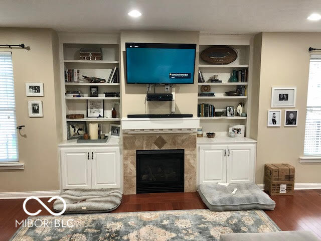 Building Photo - 235 3rd Ave NE