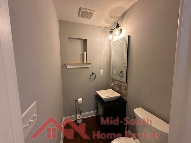 Building Photo - 1965 Cordes Rd