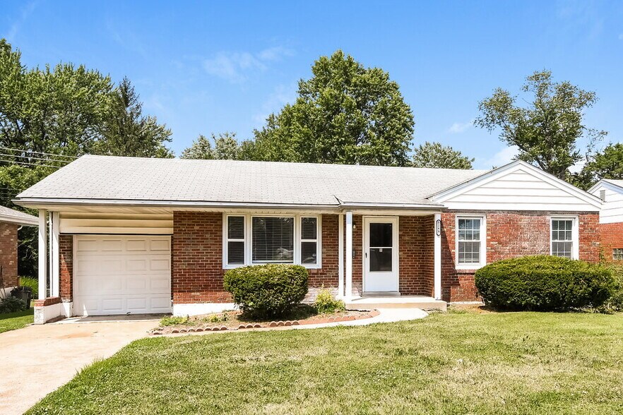Building Photo - 1249 Waldorf Dr