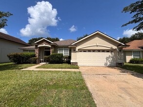 Building Photo - 14160 Fish Eagle Dr E