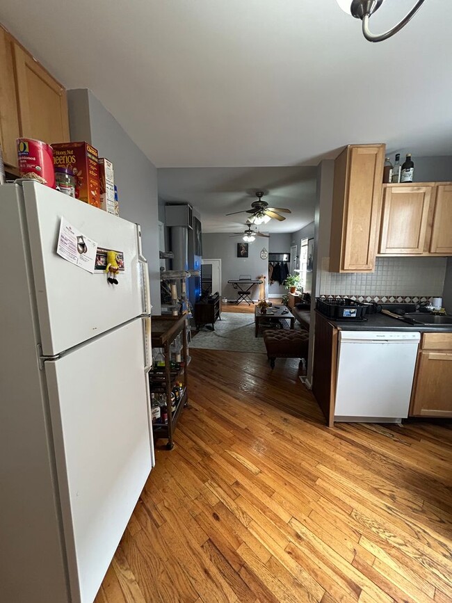 Building Photo - 1617 N Hudson Ave