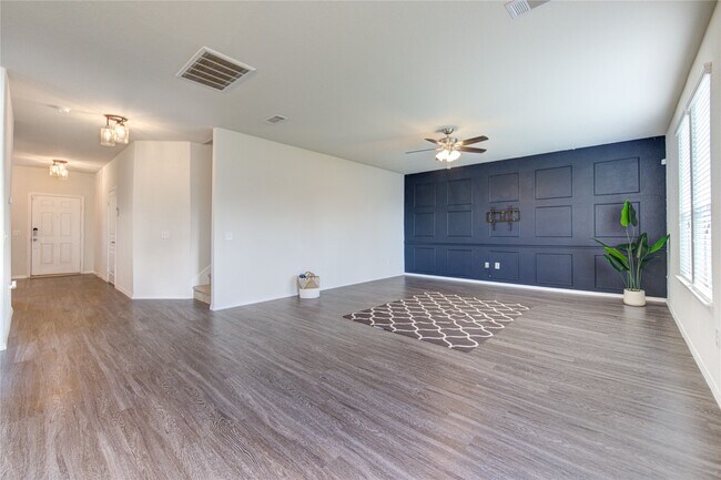 Building Photo - 5027 Brewcastle Ln