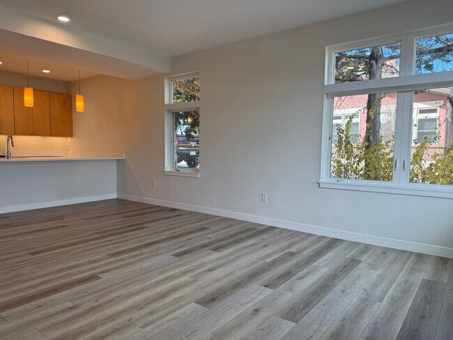 Building Photo - 2 Bed 3 bath 2 car townhome in OldTown Lafayette