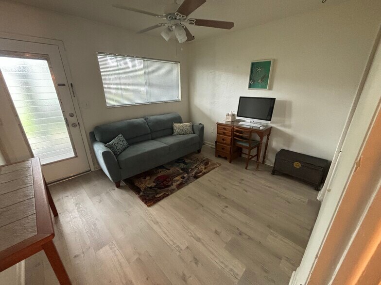 Building Photo - 8454 111th St