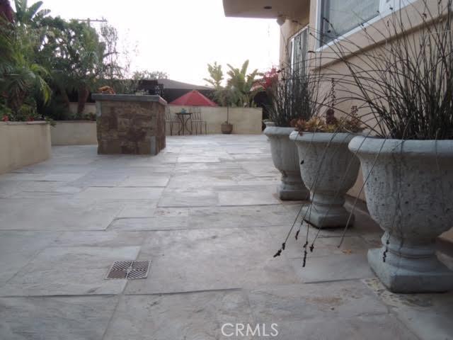 Building Photo - 224 Cll De Madrid