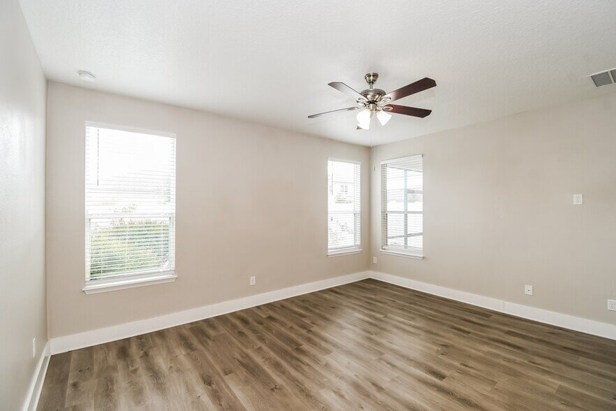 Building Photo - 849 Quiet Stone Ln