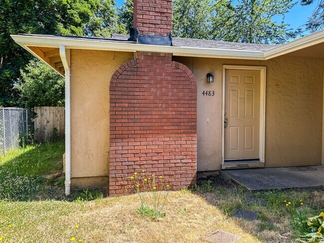 Building Photo - 4483-4485-4485 Campbell Dr SE