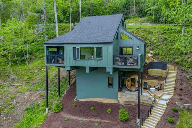 Building Photo - 341 Mossy Creek Ln