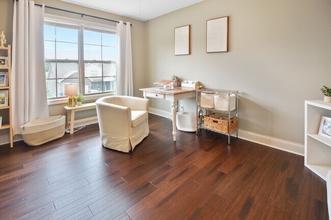 Building Photo - Pet Friendly Four Bedroom with Basement in...