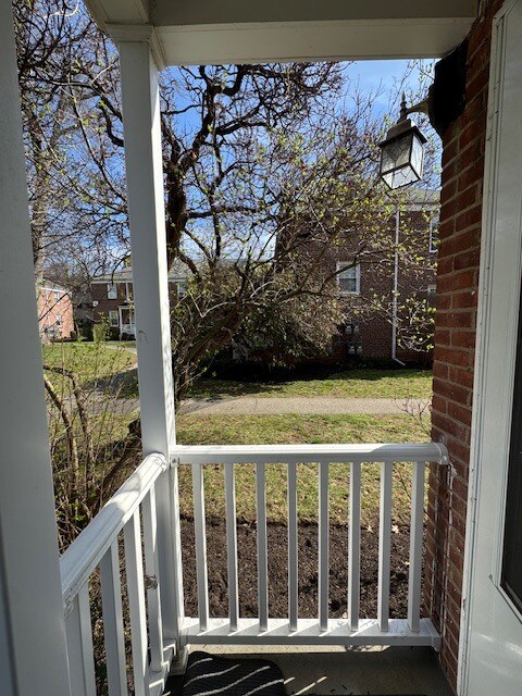 Building Photo - 2475 Summer St