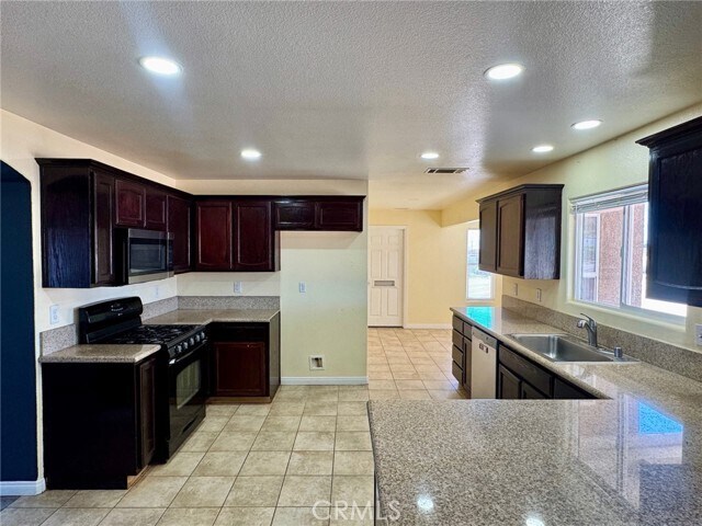 Building Photo - 8867 Gorgonio Rd