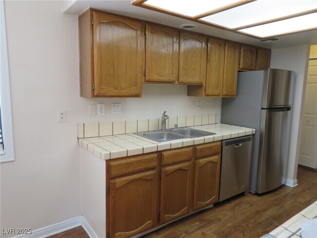 Building Photo - 4171 Gannet Cir