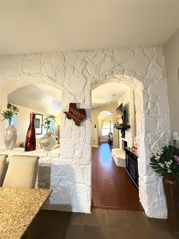 Building Photo - 701 Sendero Rd