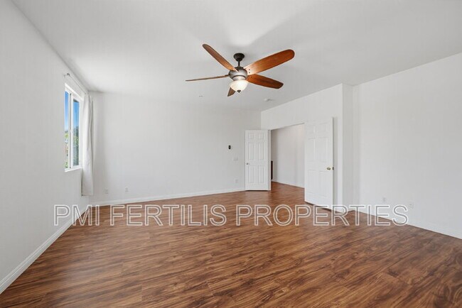 Building Photo - 7167 Elsa Ct