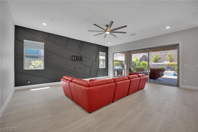 Building Photo - 265 Agnew St