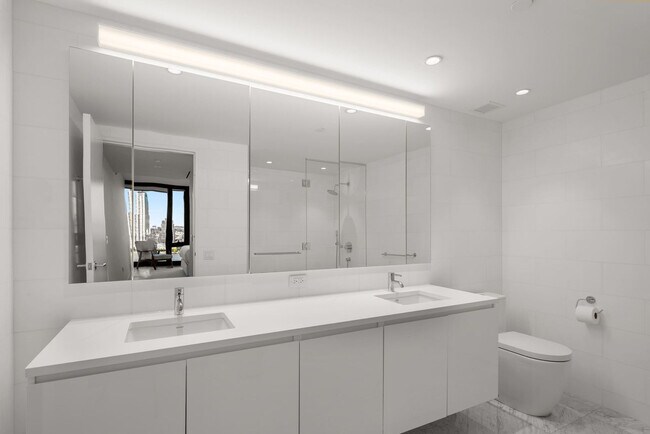 Building Photo - 685 1st Ave