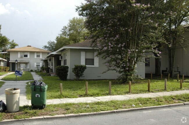 Building Photo - 825 E Lemon St