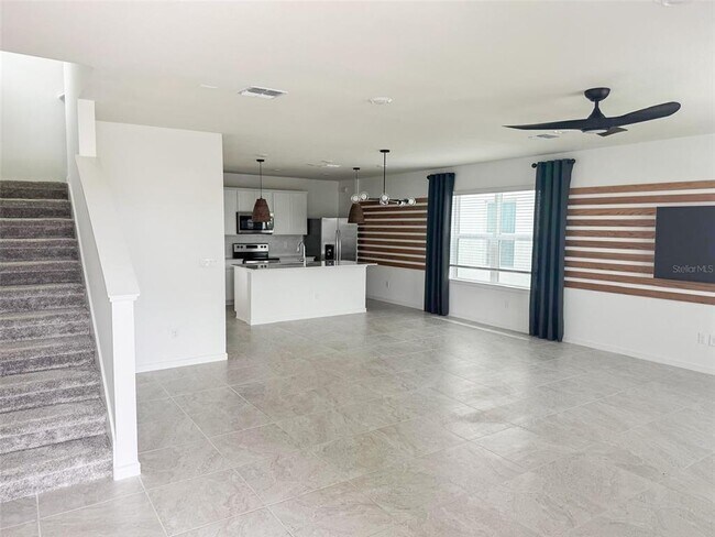 Building Photo - 1889 Summer Serenity Dr