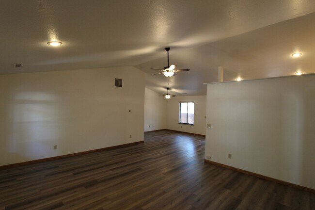 Building Photo - Coming In June | University Highlands 3-Bedroom Home | Fenced Backyard + Garage
