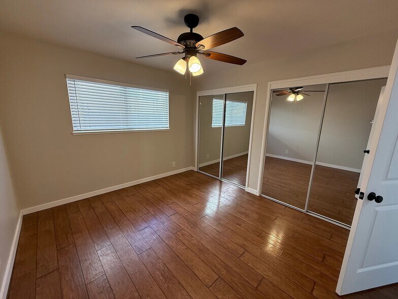 Building Photo - 2430 Fern St