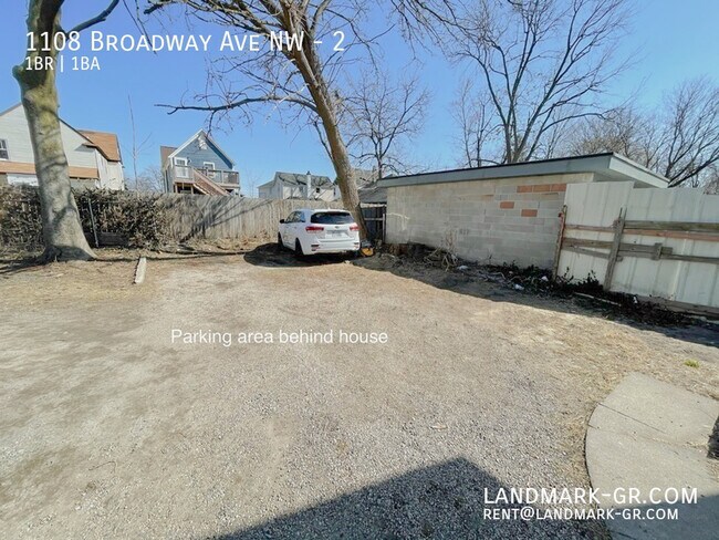 Building Photo - 1108 Broadway Ave NW