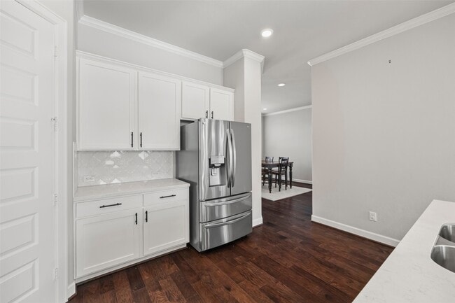 Building Photo - 11909 Primrose Creek Trail