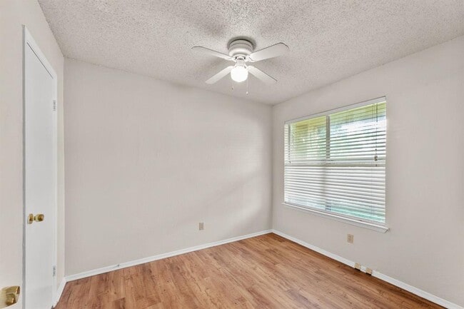 Building Photo - 818 Sirocco Dr