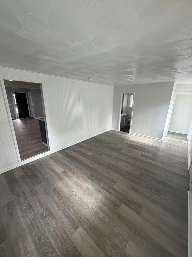 Building Photo - 5013 Silica Dr