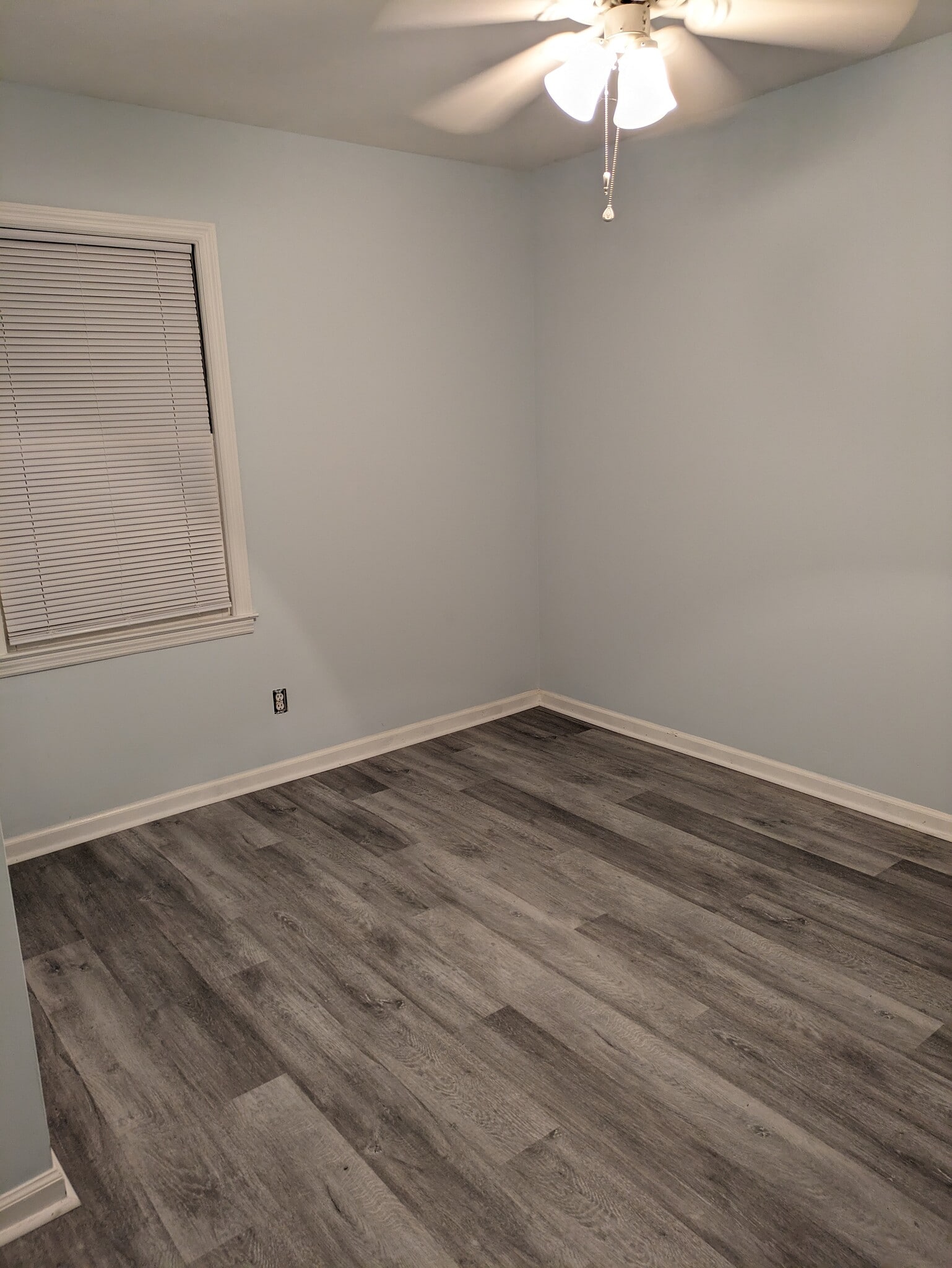 Building Photo - 203 Water Oak Dr