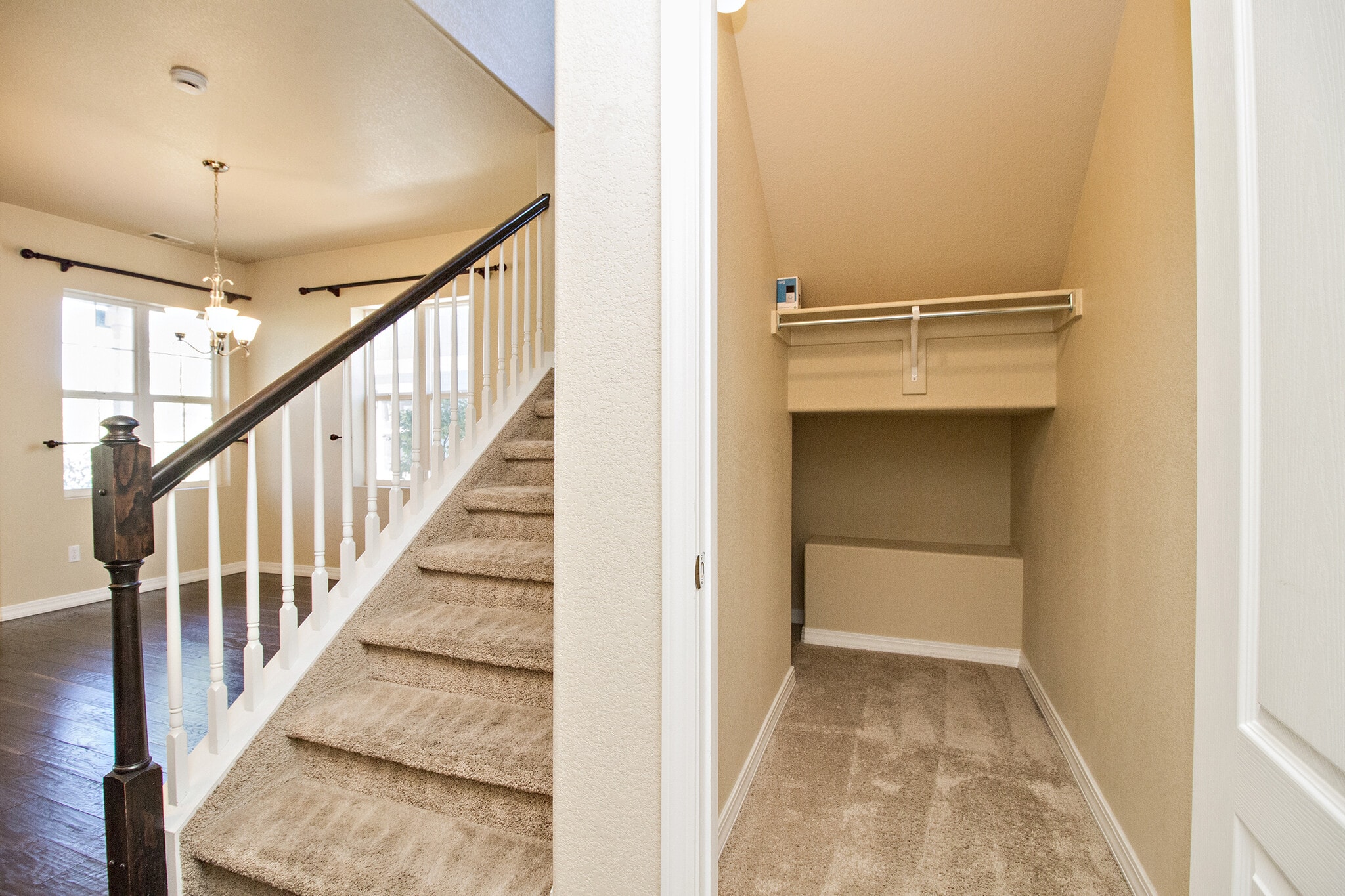 Building Photo - 1728 Portland Gold Dr