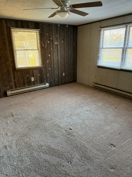 Building Photo - 7674 Pine Branch Rd