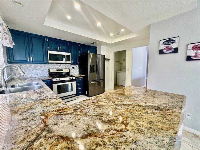 Building Photo - 9009 Feather River Ct