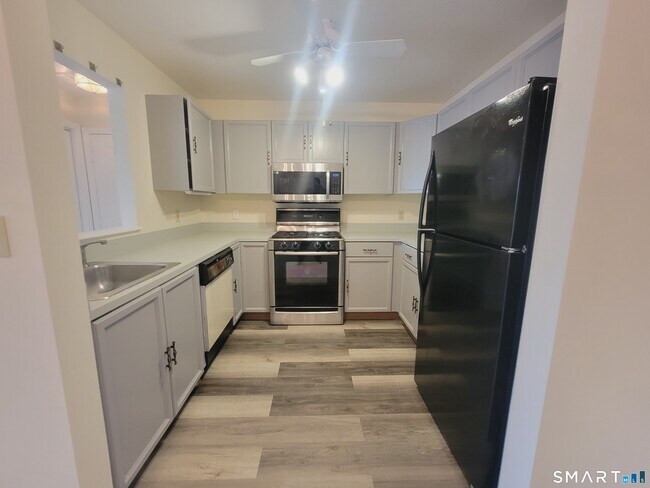 Building Photo - 59 Rockledge Loop