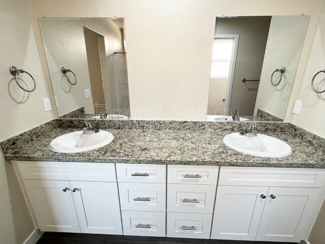 Building Photo - 1353 Carlsbad Dr