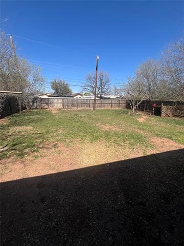 Building Photo - 5232 Encino Rd