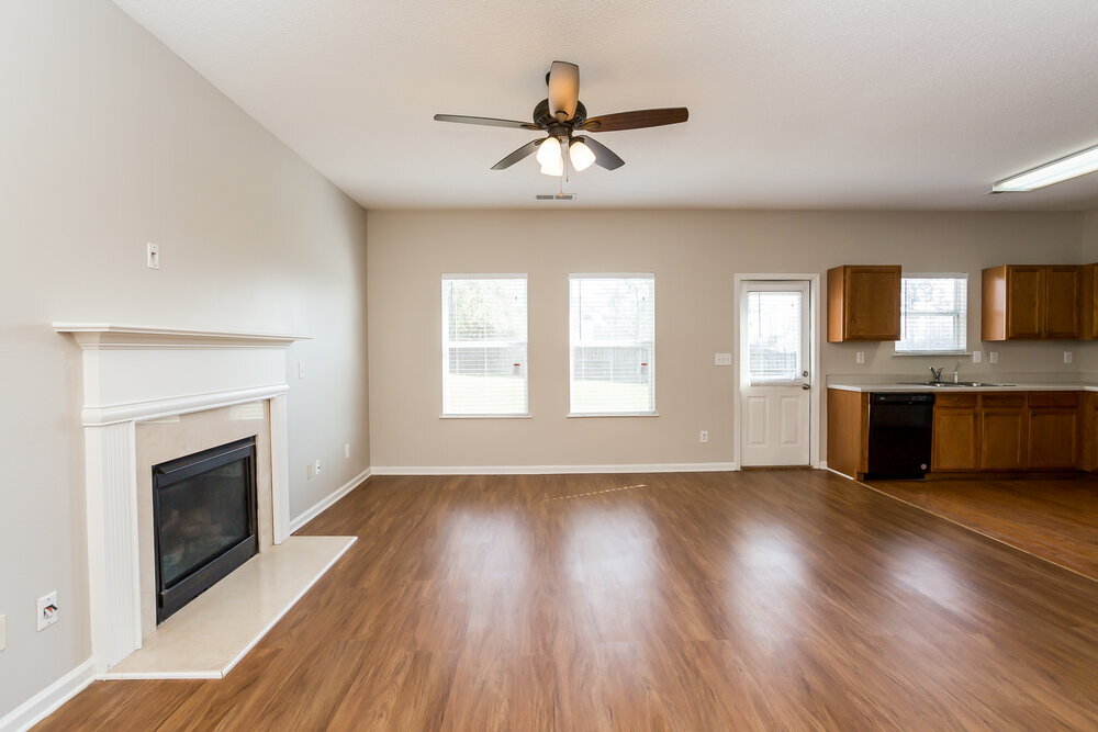 Building Photo - 1607 Thornwick Trace