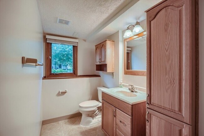 Building Photo - 740 Windmill Court, Eagan, MN, 55123