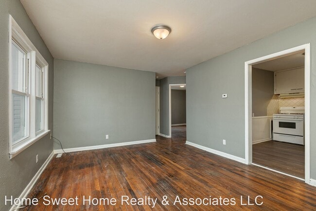 Building Photo - 2 br, 1 bath House - 1411 W Calhoun