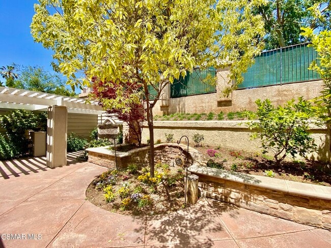 Building Photo - 4555 Tam O Shanter Dr