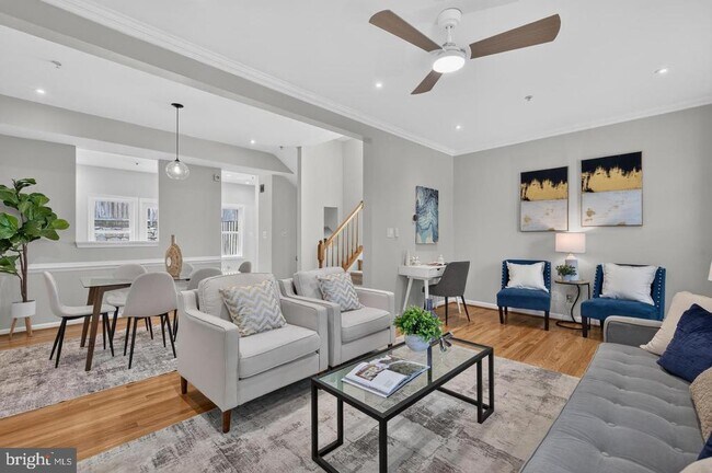 Building Photo - 122 Sanborn Pl