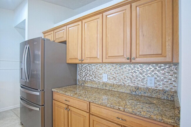 Building Photo - 1273 SW Albenga Ave