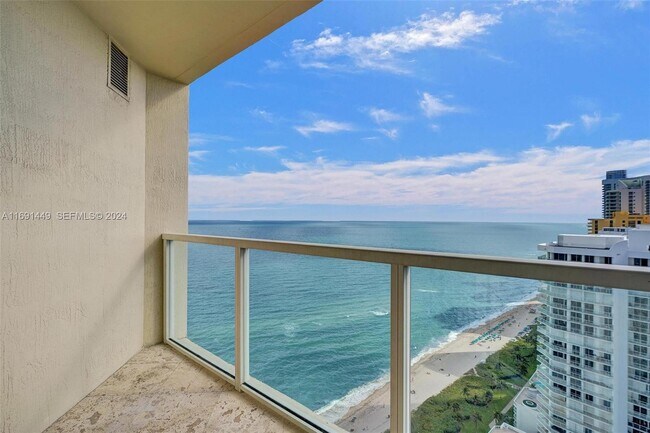 Building Photo - 16699 Collins Ave