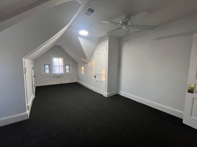 Building Photo - Brookland Grand 4917 sqft 8bd 3.5bth Home | Huge Front Porch | Large Back Yard