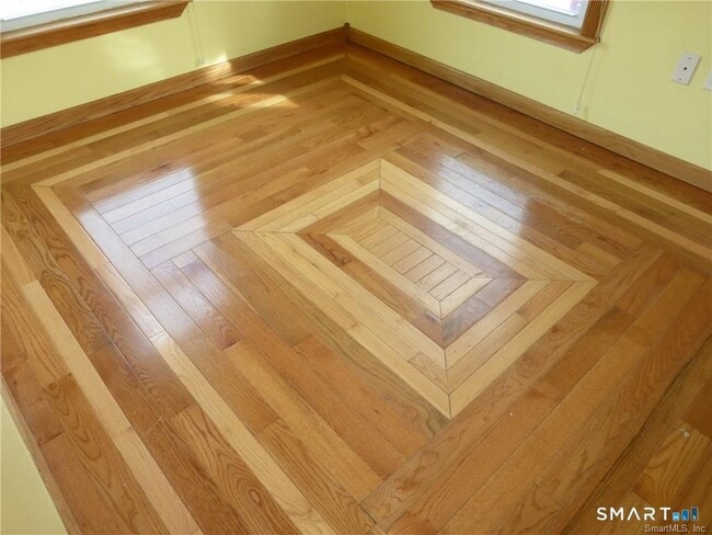 Building Photo - 28 Frederick St