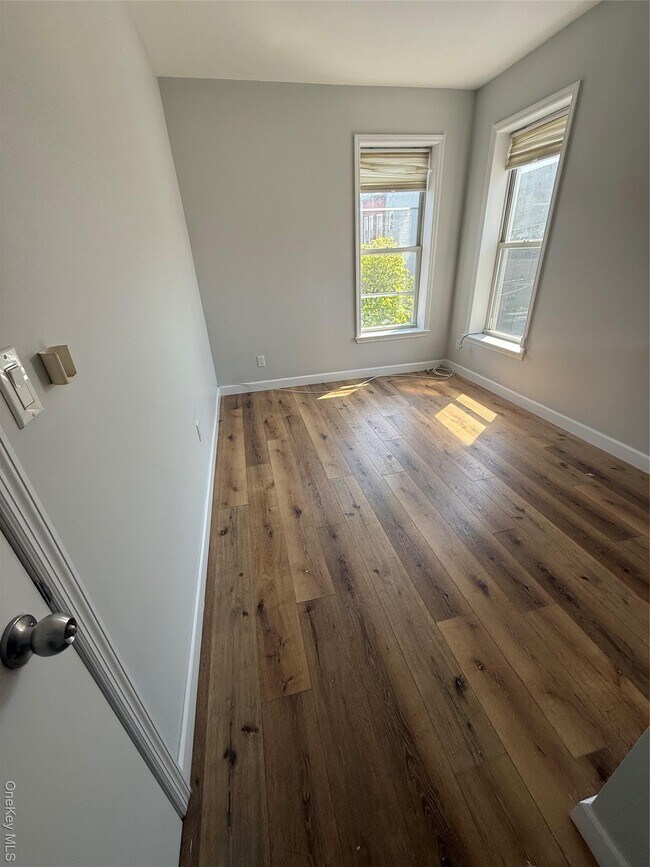 Primary Photo - 66-76 Fresh Pond Rd