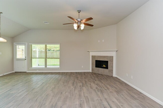 Building Photo - 3817 Breckenridge Dr