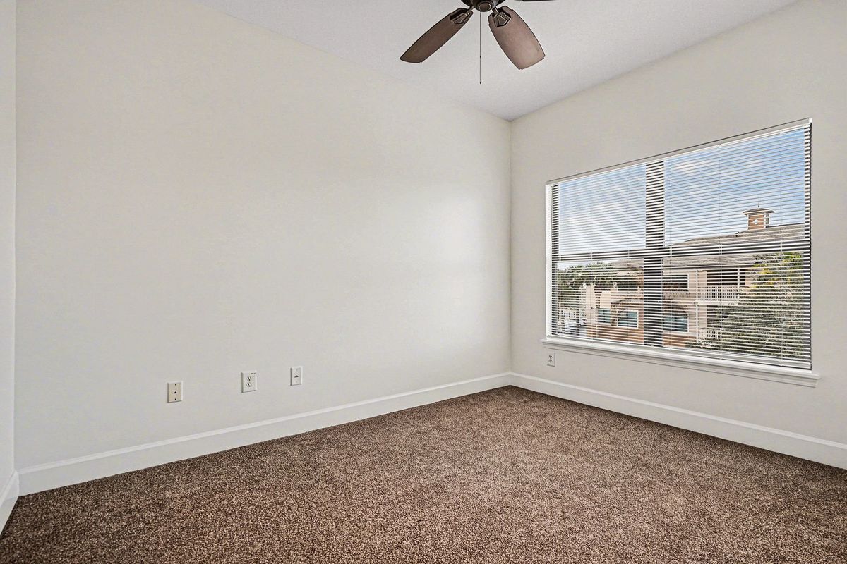 Building Photo - 6440 Borasco Dr