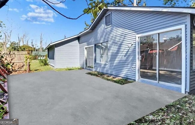 Building Photo - 3150 Cadiz Cir