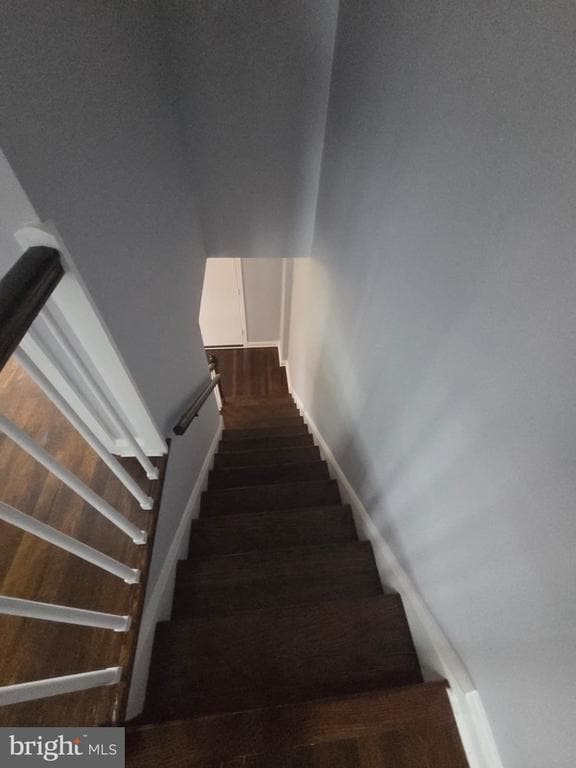 Building Photo - 7545 Ives Ln